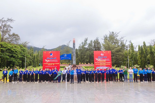 Lễ chào cờ và phát động hành trình “Tôi yêu Tổ quốc tôi” đợt 3 - năm 2025- Ảnh 3. Lễ chào cờ và phát động hành trình “Tôi yêu Tổ quốc tôi” đợt 3 - năm 2025- Ảnh 3.