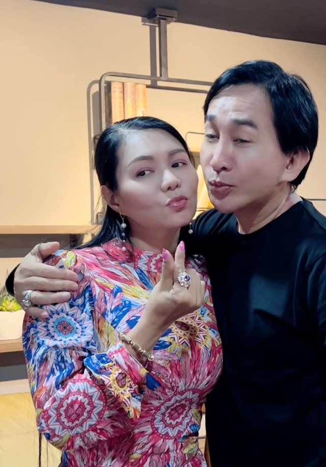 Nam NSƯT lên tiếng thông tin vay nợ đồng nghiệp 10 tỷ- Ảnh 2. Nam NSƯT lên tiếng thông tin vay nợ đồng nghiệp 10 tỷ- Ảnh 2.