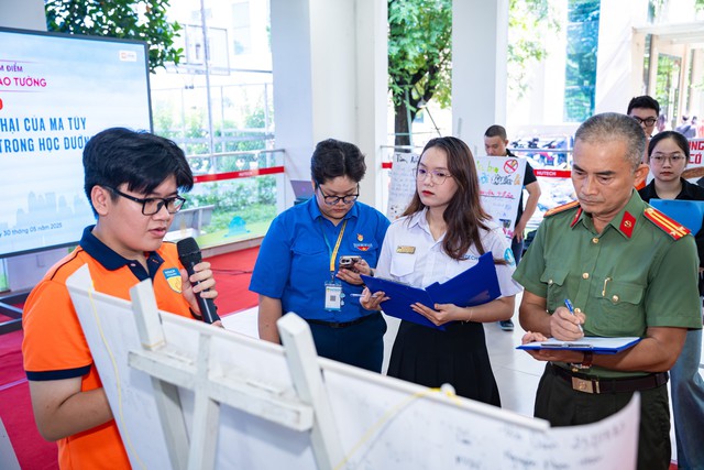 Chung tay vì an toàn và hạnh phúc cộng đồng- Ảnh 1.