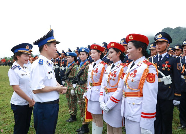 Những "bông hồng thép" của Cảnh sát biển Việt Nam sẵn sàng cho ngày đại lễ- Ảnh 5.