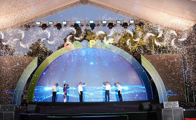 300 gian hàng tham gia Hội chợ các sản phẩm Ocop xuất khẩu – Vietnam Ocopex 2025- Ảnh 1. 300 gian hàng tham gia Hội chợ các sản phẩm Ocop xuất khẩu – Vietnam Ocopex 2025- Ảnh 1.