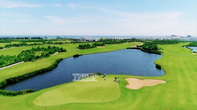 Phối cảnh dự án sân golf Tân Thái. Phối cảnh dự án sân golf Tân Thái.