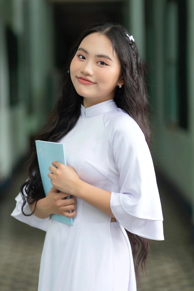 Phương Mỹ Chi: "Cứ tiếp cận tôi bình thường, đừng vô duyên là được"- Ảnh 1.