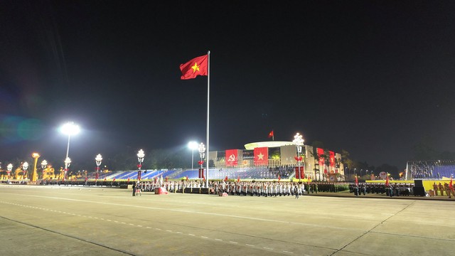 Trang nghiêm lễ chào cờ tại Quảng trường Ba Đình. Trang nghiêm lễ chào cờ tại Quảng trường Ba Đình.