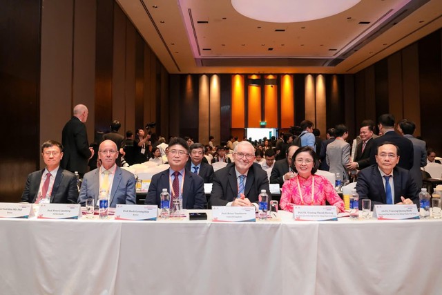 Lan tỏa tri thức, thúc đẩy chuyển đổi thực hành lâm sàng trong điều trị xơ vữa động mạch- Ảnh 1. Lan tỏa tri thức, thúc đẩy chuyển đổi thực hành lâm sàng trong điều trị xơ vữa động mạch- Ảnh 1.