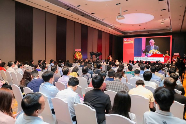 Lan tỏa tri thức, thúc đẩy chuyển đổi thực hành lâm sàng trong điều trị xơ vữa động mạch- Ảnh 5. Lan tỏa tri thức, thúc đẩy chuyển đổi thực hành lâm sàng trong điều trị xơ vữa động mạch- Ảnh 5.