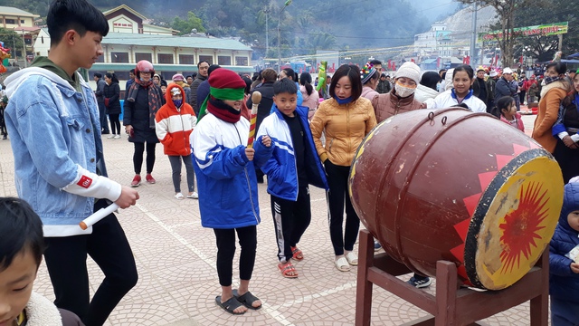 Chào mừng 80 năm Tết Độc lập – xã Mù Cang Chải tổ chức “Lễ hội Mùa Vàng” và nhiều hoạt động mang đậm bản sắc của người dân vùng cao- Ảnh 4. Chào mừng 80 năm Tết Độc lập – xã Mù Cang Chải tổ chức “Lễ hội Mùa Vàng” và nhiều hoạt động mang đậm bản sắc của người dân vùng cao- Ảnh 4.