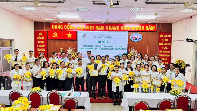 “Mạch nguồn nhân ái” trong ngành y: Thành lập Hội Công tác xã hội ngành y tế Việt Nam nhiệm kỳ 2025 – 2030- Ảnh 3. “Mạch nguồn nhân ái” trong ngành y: Thành lập Hội Công tác xã hội ngành y tế Việt Nam nhiệm kỳ 2025 – 2030- Ảnh 3.