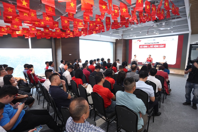 Toàn cảnh chương trình. Toàn cảnh chương trình.