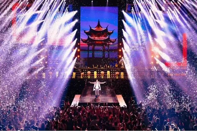 Tin được không visual của mỹ nam số 1 showbiz: Nhan sắc "ăn thịt đường tăng", biết tuổi thật còn sốc nữa- Ảnh 10. Tin được không visual của mỹ nam số 1 showbiz: Nhan sắc "ăn thịt đường tăng", biết tuổi thật còn sốc nữa- Ảnh 10.