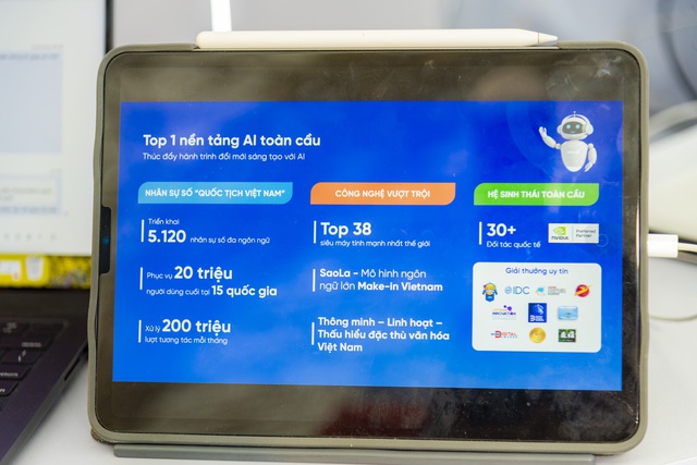 FPT giới thiệu hệ sinh thái AI tại Triển lãm A80: Góp sức hiện thực hóa mục tiêu "Quốc gia AI"- Ảnh 4. FPT giới thiệu hệ sinh thái AI tại Triển lãm A80: Góp sức hiện thực hóa mục tiêu "Quốc gia AI"- Ảnh 4.