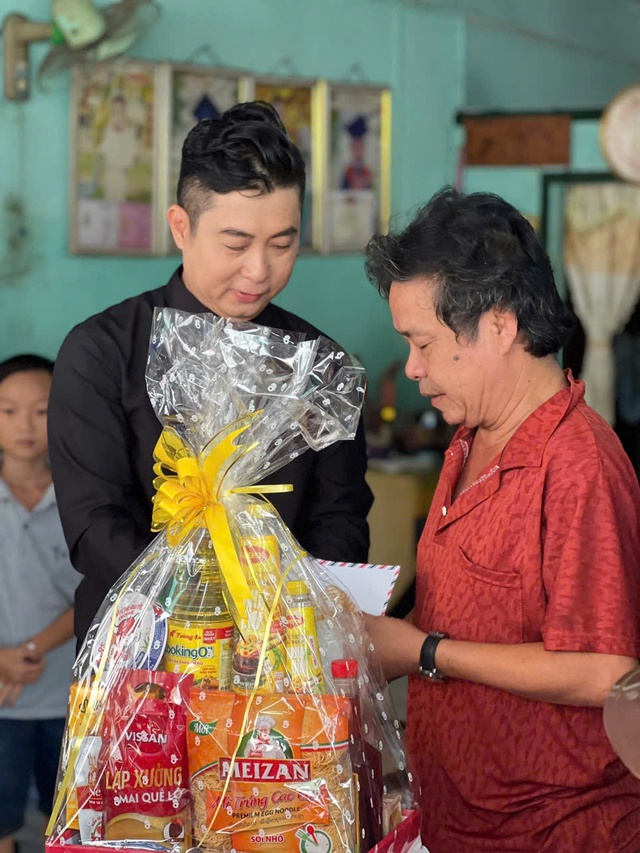 Lê Anh Tuấn đồng hành cùng Đoàn thanh niên Đài Truyền hình TP Hồ Chí Minh- Ảnh 5. Lê Anh Tuấn đồng hành cùng Đoàn thanh niên Đài Truyền hình TP Hồ Chí Minh- Ảnh 5.