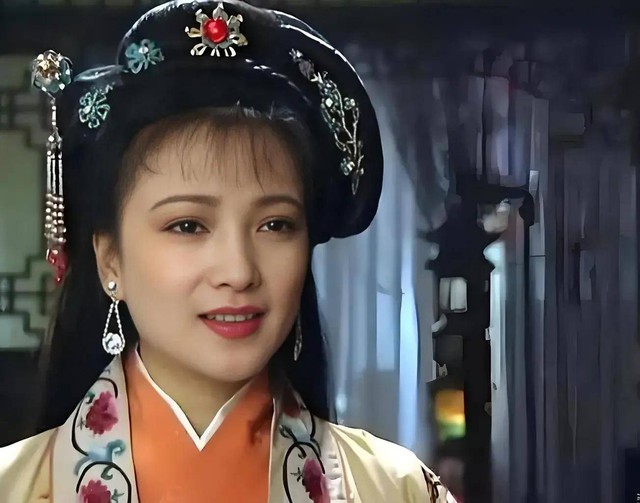 Diễn viên duy nhất góp mặt trong cả 4 bộ phim chuyển thể từ Tứ đại danh tác hóa ra là "con nhà người ta" học vấn đáng nể!- Ảnh 5. Diễn viên duy nhất góp mặt trong cả 4 bộ phim chuyển thể từ Tứ đại danh tác hóa ra là "con nhà người ta" học vấn đáng nể!- Ảnh 5.