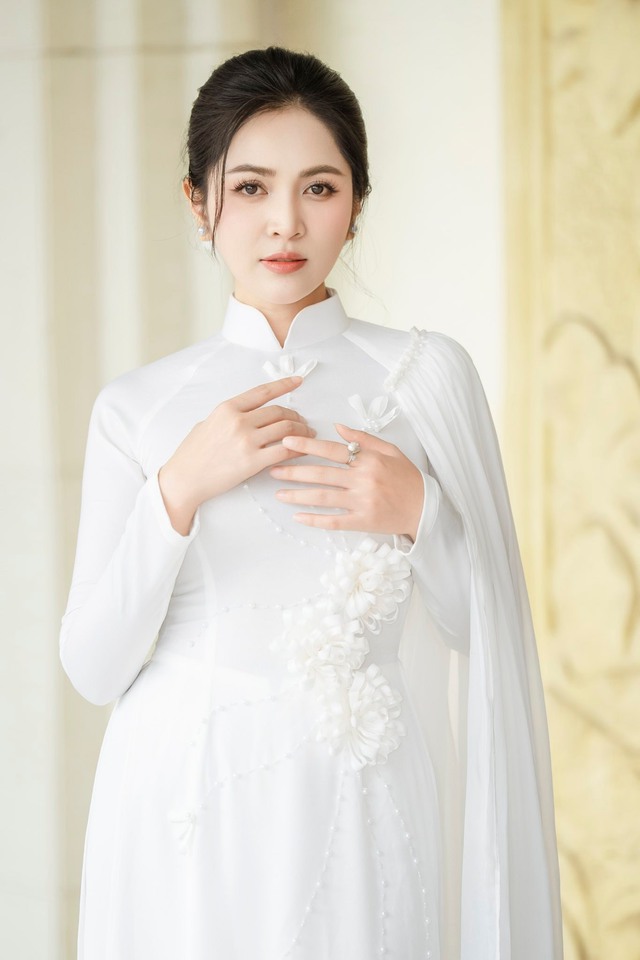 Không phải Duyên Quỳnh hay Võ Hạ Trâm, “cha đẻ” chọn đây mới là người hát Viết Tiếp Câu Chuyện Hoà Bình ấn tượng nhất- Ảnh 2.