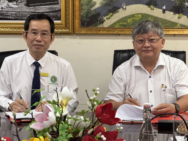 Bệnh viện Lê Văn Thịnh ký kết hợp tác đào tạo với hai trường đại học y khoa lớn: Gắn kết y tế – giáo dục – nghiên cứu- Ảnh 1. Bệnh viện Lê Văn Thịnh ký kết hợp tác đào tạo với hai trường đại học y khoa lớn: Gắn kết y tế – giáo dục – nghiên cứu- Ảnh 1.