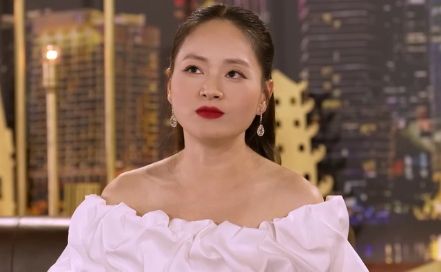 Nữ diễn viên mới ly thân chồng Tây: "Người ta đã chồng tiền và tôi chuẩn bị ra gặp họ"- Ảnh 1. Nữ diễn viên mới ly thân chồng Tây: "Người ta đã chồng tiền và tôi chuẩn bị ra gặp họ"- Ảnh 1.
