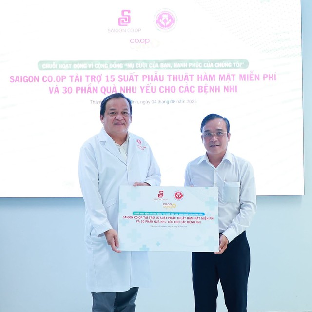Lan tỏa yêu thương qua “Nụ cười của bạn – Trách nhiệm của chúng tôi”- Ảnh 1.