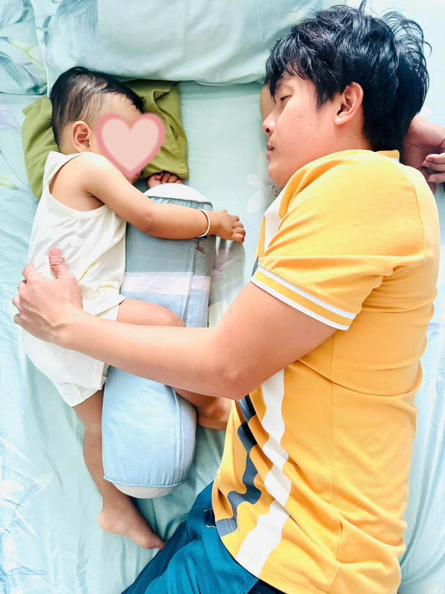 Nam nghệ sĩ đình đám phải một mình nuôi con, nhắn vợ bí mật ở nước ngoài: "Anh rất mệt mỏi"- Ảnh 3. Nam nghệ sĩ đình đám phải một mình nuôi con, nhắn vợ bí mật ở nước ngoài: "Anh rất mệt mỏi"- Ảnh 3.