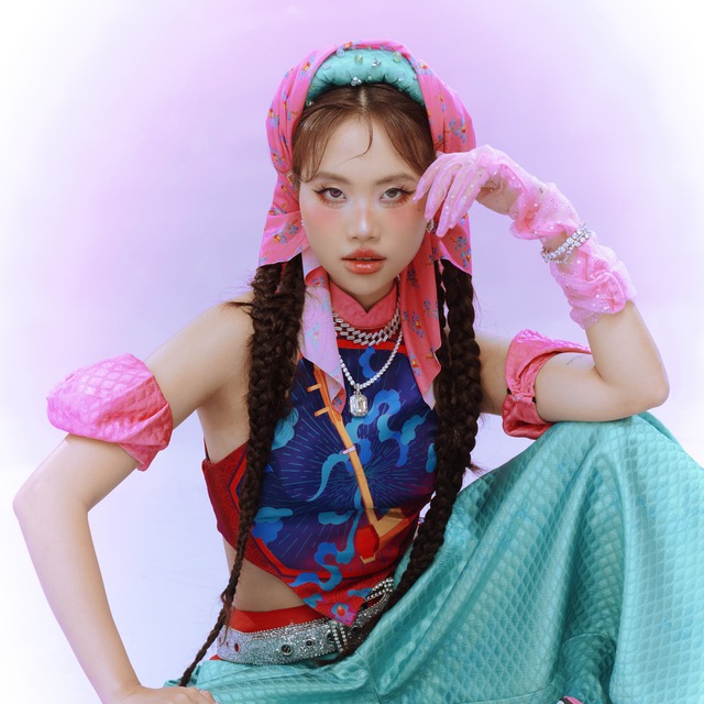 C&agrave;n qu&eacute;t YouTube nhờ Sing! Asia v&agrave; Em Xinh Say Hi, Phương Mỹ Chi kiếm &iacute;t nhất 11 tỷ trong 1 năm- Ảnh 5.