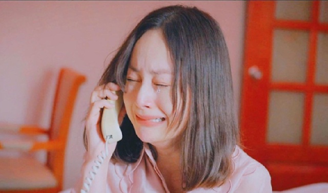Lan Phương nói lý do mâu thuẫn chồng Tây: "Tôi khóc nhiều tới mức sợ ảnh hưởng đến con"- Ảnh 1. Lan Phương nói lý do mâu thuẫn chồng Tây: "Tôi khóc nhiều tới mức sợ ảnh hưởng đến con"- Ảnh 1.