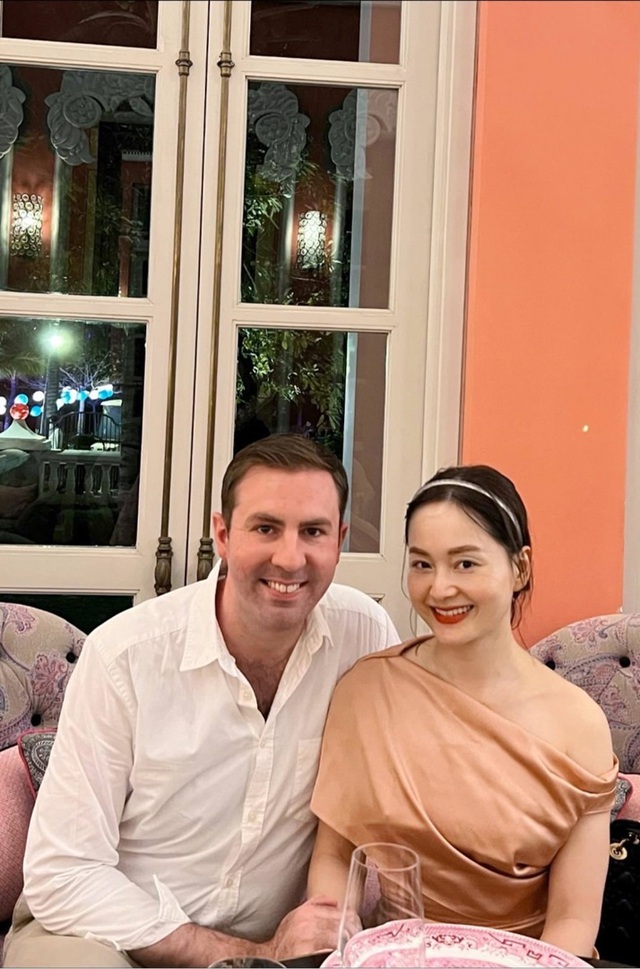 Lan Phương nói lý do mâu thuẫn chồng Tây: "Tôi khóc nhiều tới mức sợ ảnh hưởng đến con"- Ảnh 2. Lan Phương nói lý do mâu thuẫn chồng Tây: "Tôi khóc nhiều tới mức sợ ảnh hưởng đến con"- Ảnh 2.