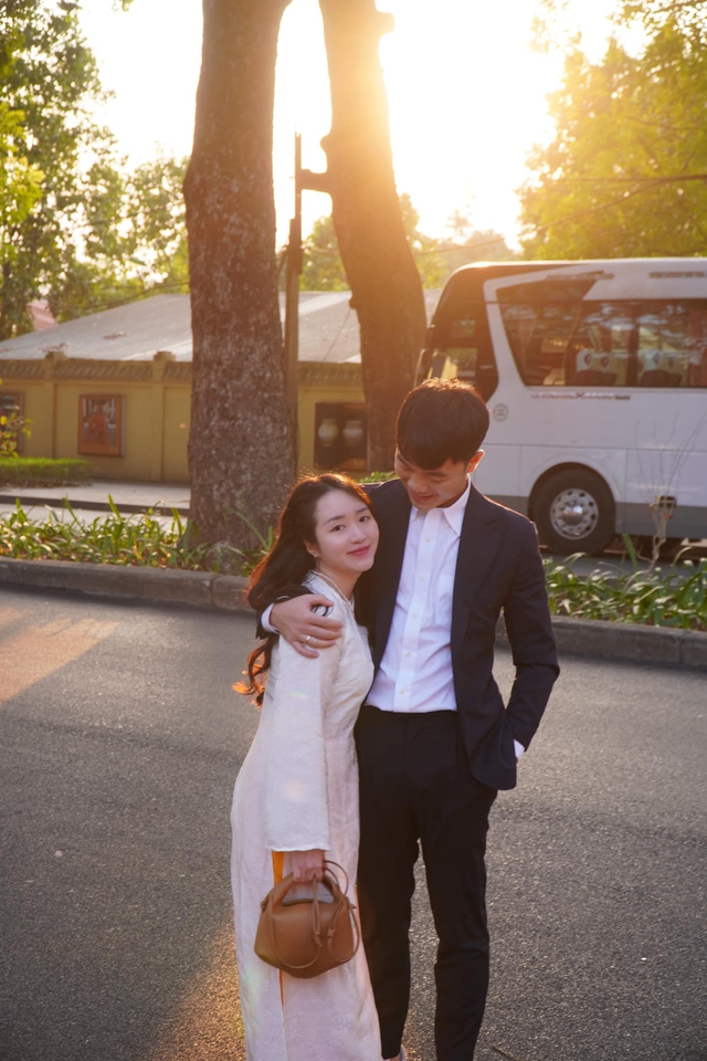 Lương Xuân Trường cưới tiểu thư Nhuệ Giang, cuộc sống sau hôn nhân hiện tại thế nào?- Ảnh 4. Lương Xuân Trường cưới tiểu thư Nhuệ Giang, cuộc sống xem bong da truc tiep nhanh nhat hôn nhân hiện tại thế nào?- Ảnh 4.