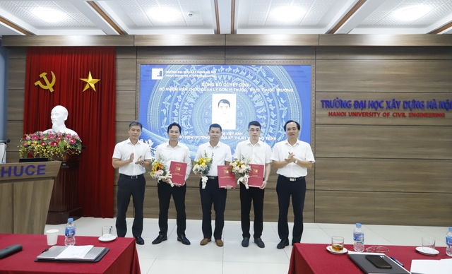 Trường Đại học Xây dựng Hà Nội: Bổ nhiệm Phó Viện trưởng Viện Địa kỹ thuật và Công trình, ra mắt các nhóm chuyên môn
- Ảnh 5.