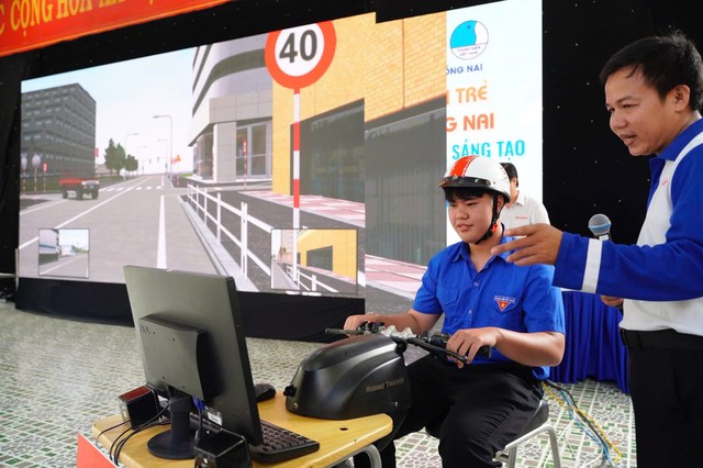Lan tỏa tinh thần xung kích của tuổi trẻ trong công tác hỗ trợ hành chính và chuyển đổi số- Ảnh 5. Lan tỏa tinh thần xung kích của tuổi trẻ trong công tác hỗ trợ hành chính và chuyển đổi số- Ảnh 5.