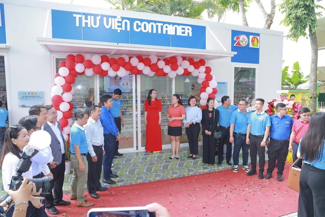 Thư viện Container số 13 – Không gian đọc sách cho thiếu nhi- Ảnh 1. Thư viện Container số 13 – Không gian đọc sách cho thiếu nhi- Ảnh 1.