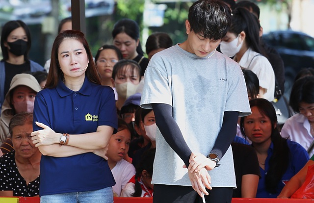 MC Thanh Thảo bật khóc, nhắn nhủ: "Nếu anh có lương tâm, tôi mong anh quay về"- Ảnh 3. MC Thanh Thảo bật khóc, nhắn nhủ: "Nếu anh có lương tâm, tôi mong anh quay về"- Ảnh 3.