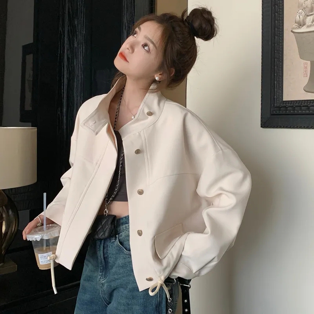 Không còn áo dài thượt, thu này áo khoác &quot;ngắn một chút&quot; mới là thời thượng- Ảnh 34.