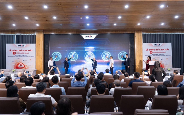 Ra mắt nền tảng hợp nhất các mô hình AI tiên tiến hiện thực hóa mục tiêu phổ cập AI theo chiến lược chuyển đổi số quốc gia- Ảnh 1. Ra mắt nền tảng hợp nhất các mô hình AI tiên tiến hiện thực hóa mục tiêu phổ cập AI theo chiến lược chuyển đổi số quốc gia- Ảnh 1.