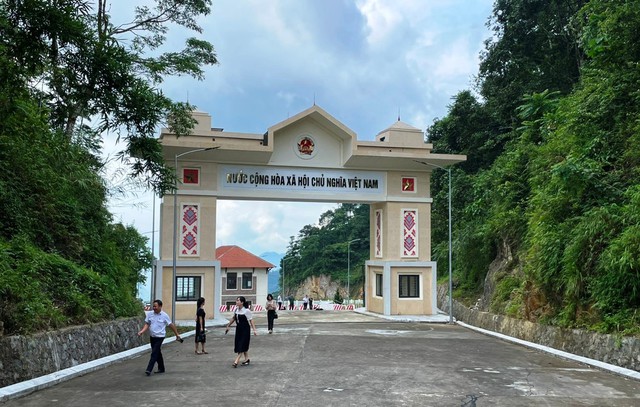 Xây dựng Khu kinh tế cửa khẩu Lào Cai trở thành cửa khẩu đa ngành, điểm đột phá về kinh tế của tỉnh Lào Cai, là cực phát triển của vùng trung du và miền núi Bắc Bộ- Ảnh 3.