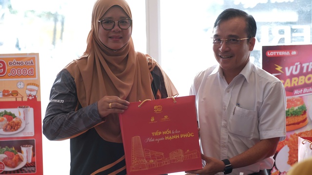 Co.opmart Hoà Bình đón Hợp tác xã Trường học Malaysia đến thăm và làm việc- Ảnh 2.