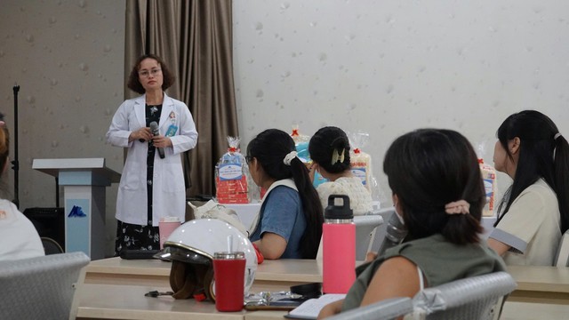 Lớp học tiền sản sáng cuối tuần – Sôi nổi, bổ ích & ngập tràn niềm vui- Ảnh 1.