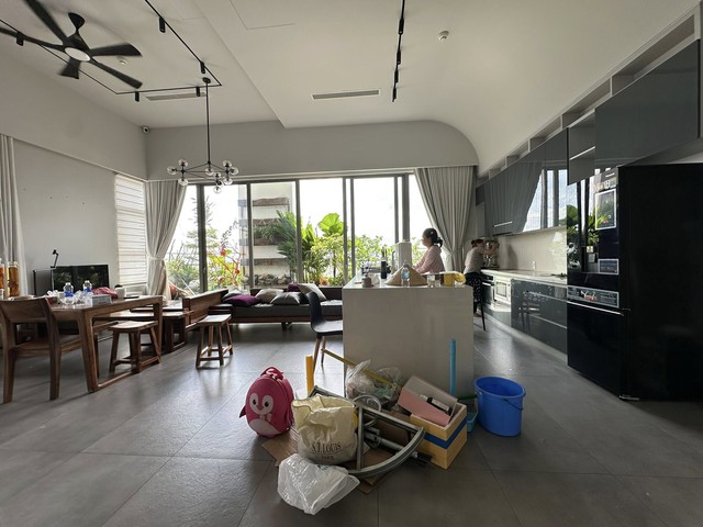 Mỹ nh&acirc;n Việt một m&igrave;nh nu&ocirc;i 5 con, bỏ trống nh&agrave; 16 tỷ ở TP.HCM, U40 sang Mỹ cưới chồng- Ảnh 3.