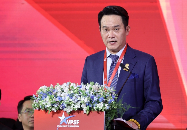 Ông Đặng Hồng Anh, Chủ tịch Hội Doanh nhân trẻ Việt Nam, Chủ tịch VPSF 2025 phát biểu tại chương trình.
