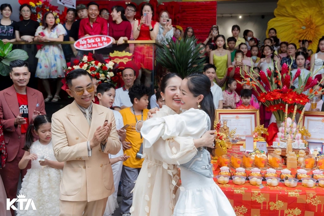 Vì sao Khánh Thi chọn Đặng Thu Hương làm bạn nhảy của Phan Hiển?- Ảnh 2. Vì sao Khánh Thi chọn Đặng Thu Hương làm bạn nhảy của Phan Hiển?- Ảnh 2.