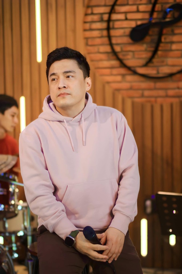 “Thiên vương Vpop” hát 1 bài mua 10 căn nhà: Từng nhận cát xê hàng chục cây vàng, nay giàu sang coi tiền bạc là phù phiếm- Ảnh 8.