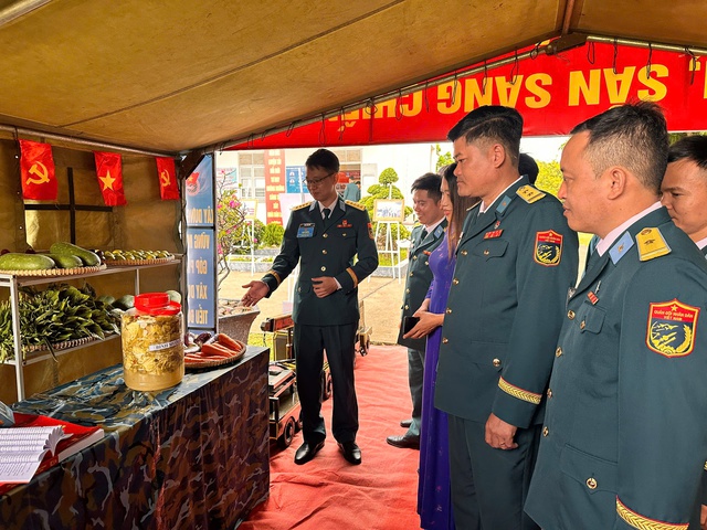 Liên Chi đoàn Tiểu đoàn 118 (Trung đoàn 274) tổ chức thành công đại hội nhiệm kỳ 2025-2030
- Ảnh 3.