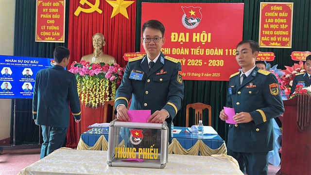 Liên Chi đoàn Tiểu đoàn 118 (Trung đoàn 274) tổ chức thành công đại hội nhiệm kỳ 2025-2030
- Ảnh 5.