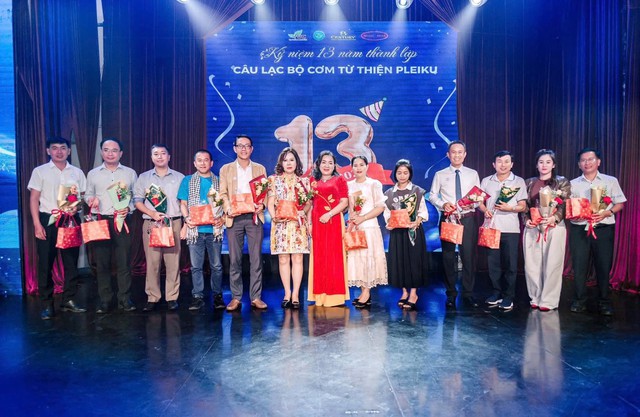 Hành trình 13 năm lan tỏa yêu thương của CLB Cơm Từ Thiện Pleiku- Ảnh 3. Hành trình 13 năm lan tỏa yêu thương của CLB Cơm Từ Thiện Pleiku- Ảnh 3.