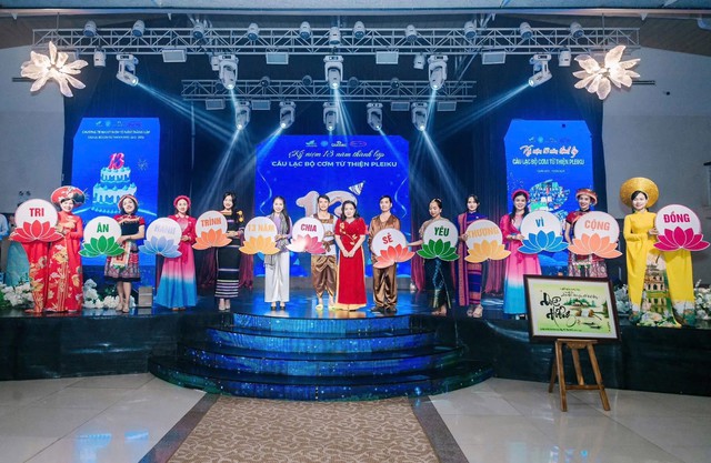 Hành trình 13 năm lan tỏa yêu thương của CLB Cơm Từ Thiện Pleiku- Ảnh 5. Hành trình 13 năm lan tỏa yêu thương của CLB Cơm Từ Thiện Pleiku- Ảnh 5.