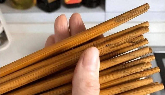 Tiết kiệm mấy cũng đừng giữ lại 7 món đồ này trong nhà, tưởng vô hại nhưng càng dùng càng rước bệnh- Ảnh 1. Tiết kiệm mấy cũng đừng giữ lại 7 món đồ này truc tiep bong da c1 nhà, tưởng vô hại nhưng càng dùng càng rước bệnh- Ảnh 1.