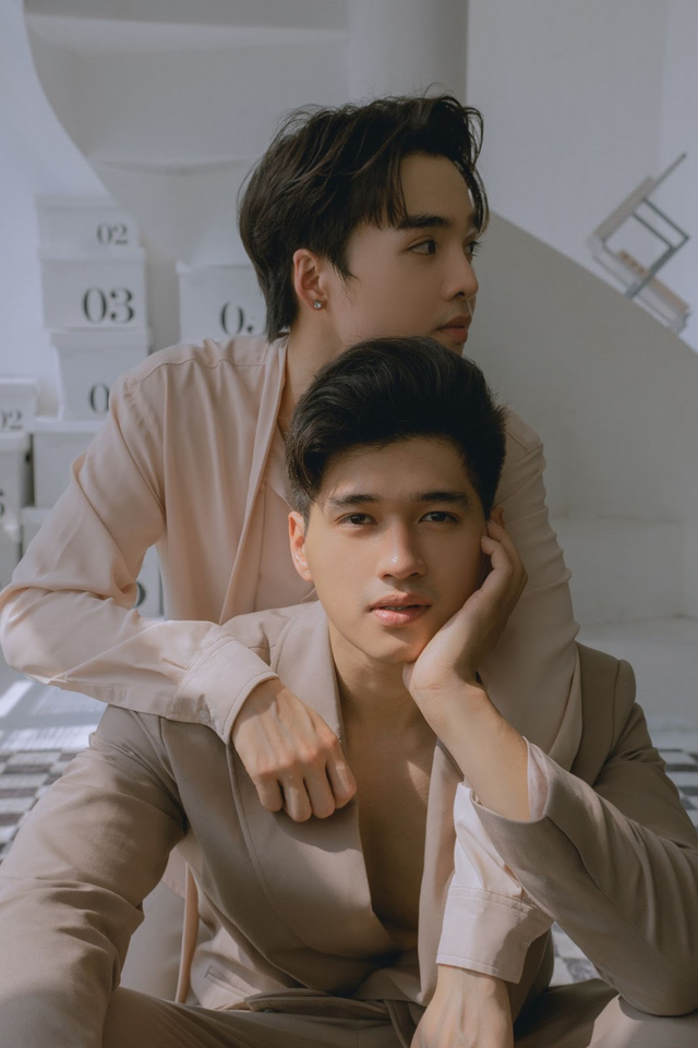 Anh cảnh vệ đẹp trai nhất Tử Chiến Trên Không từng “cắm sừng” 1 Chị Đẹp, bị truy lùng vì phát ngôn gây bão MXH- Ảnh 4. Anh cảnh vệ đẹp trai nhất Tử Chiến Trên Không từng “cắm sừng” 1 Chị Đẹp, bị truy lùng vì phát ngôn gây bão MXH- Ảnh 4.