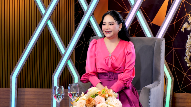 Nữ ca sĩ được Sở Gi&aacute;o dục tặng bằng khen n&oacute;i thẳng về học tr&ograve;: "Bị học vẹt"- Ảnh 2.