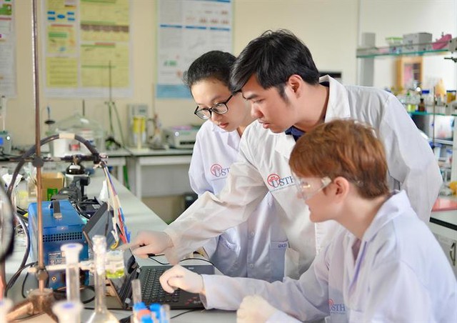 Gắn kết chặt chẽ quá trình đào tạo với nghiên cứu khoa học và sáng tạo công nghệ- Ảnh 1.