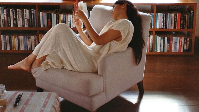 Từ thú nhận của chồng, tôi nghiệm ra: Không phải nhan sắc hay tiền bạc, đàn ông tuổi 50 say mê nhất điều này ở vợ- Ảnh 1.
