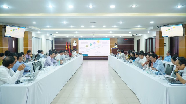 Đại học Quốc gia Thành phố Hồ Chí Minh sơ kết giữa kỳ Đề án tuyển chọn và phát triển sinh viên tài năng giai đoạn 2023–2027- Ảnh 1. Đại học Quốc gia Thành phố Hồ Chí Minh sơ kết giữa kỳ Đề án tuyển chọn và phát triển sinh viên tài năng giai đoạn 2023–2027- Ảnh 1.