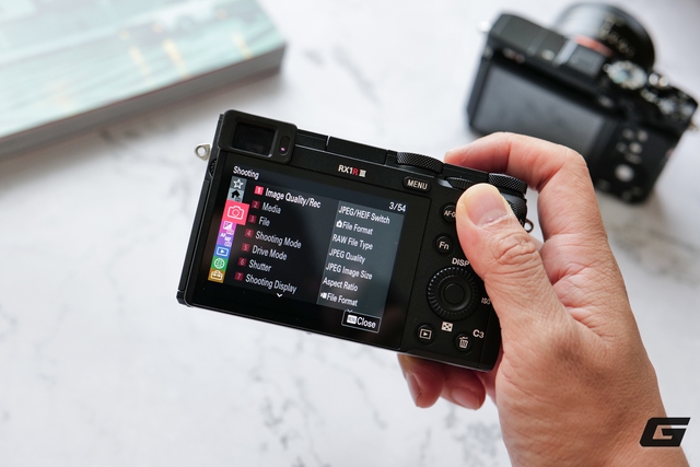 Trải nghiệm Sony RX1R III: Cầm nhỏ gọn, ảnh 61MP "nét căng" nhưng lại có một điểm yếu đáng để tâm này- Ảnh 7. Trải nghiệm Sony RX1R III: Cầm nhỏ gọn, ảnh 61MP "nét căng" nhưng lại có một điểm yếu đáng để tâm này- Ảnh 7.